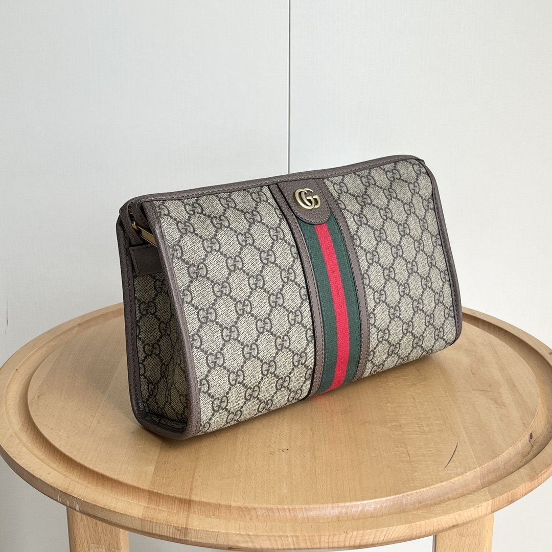 Gucci Clutch Bags